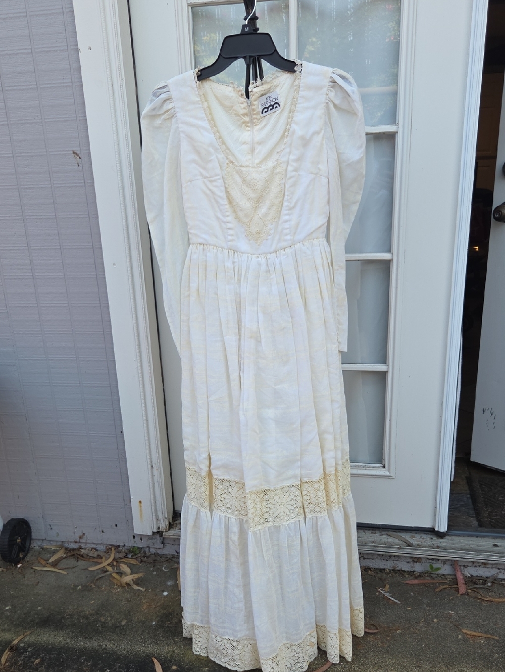 Jon Shannon Vintage Women's Cream Lace-Trim Maxi WeddingDress, Size S